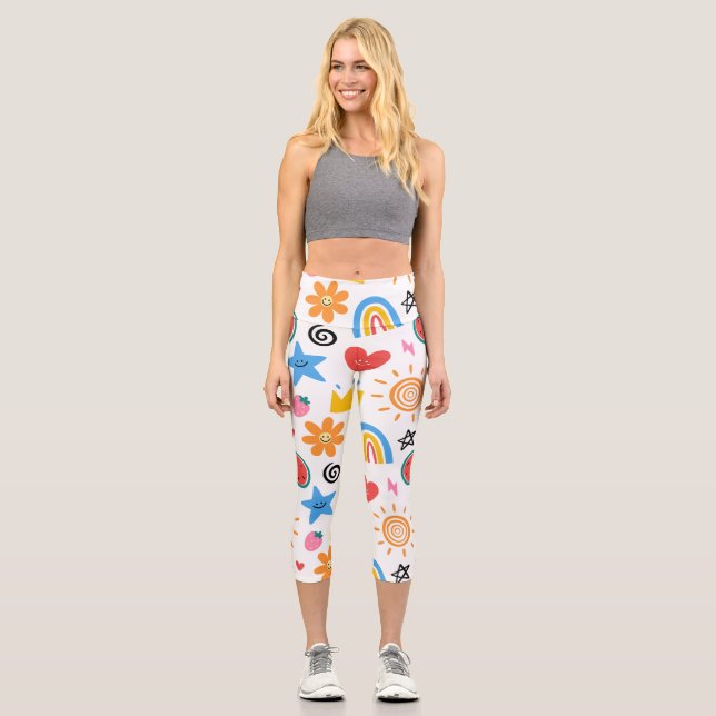 Cute Summer Doodles Whimsical Seamless Pattern Capri Leggings (Front)