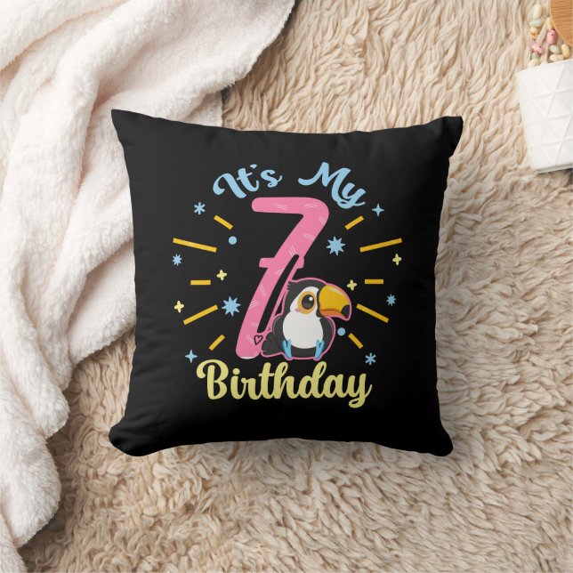 Cute Toucan 7th Birthday 7 Year Old Birth Girl  Throw Pillow (Blanket)