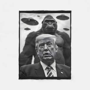 Cute Trump Bigfoot Selfie With Ufos Weird Alien Fu Fleece Blanket