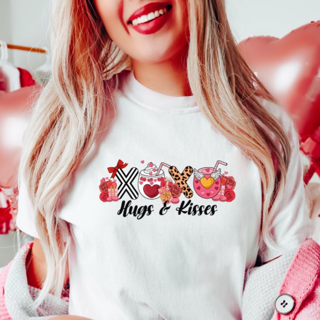 Cute Valentine Love T-Shirt (Creator Uploaded)