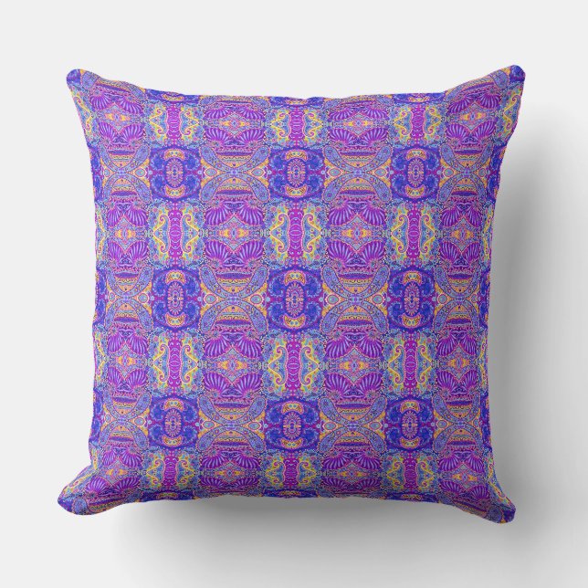 Cute violet paisley pattern throw pillow (Front)