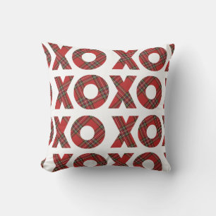 Cute XOXO Red Plaid Christmas Pattern Outdoor Pillow