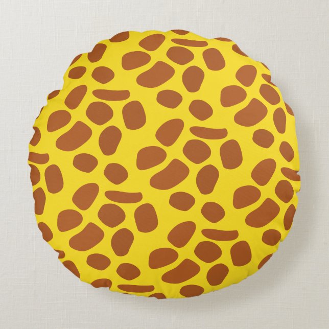 Cute yellow giraffe skin seamless pattern round pillow (Front)
