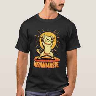 Cute yoga kitty for yoga instructor Meowmaste T-Shirt