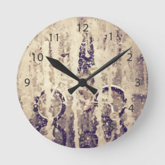 Cycling in the Rain Round Clock