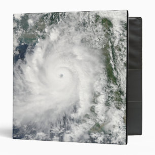 Cyclone Giri moves ashore over Burma Binder