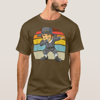 Dabbing Pilgrim Thanksgiving Retro Boys Kids Toddl T-Shirt