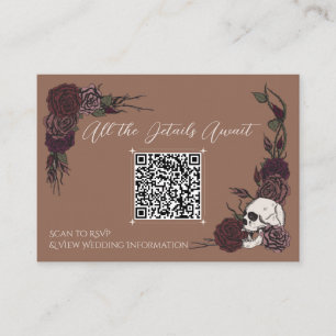 D'accompagnement Carte QR de mariage à l'encre de crâne et florale 