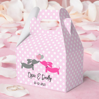 Dachshund Love Wedding Kiss Personalize  Favor Box