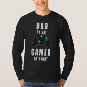 Dad By Day Gamer By Night Father's Day Present Id T-Shirt