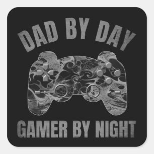 DAD BY DAY GAMER BY NIGHT SQUARE STICKER
