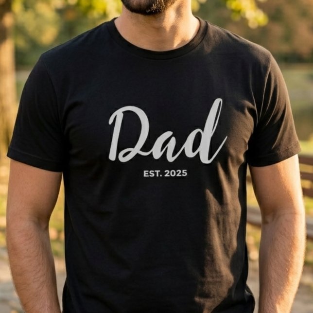 Dad Established New Dad Gift  T-Shirt (Creator Uploaded)