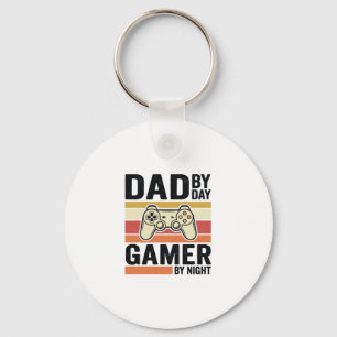 Dad Gamer Vintage Controller T-Shirt Design_1 Keychain