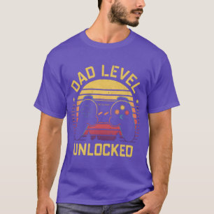 Dad Level Unlocked Est 2025 Video Gamer Daddy frie T-Shirt