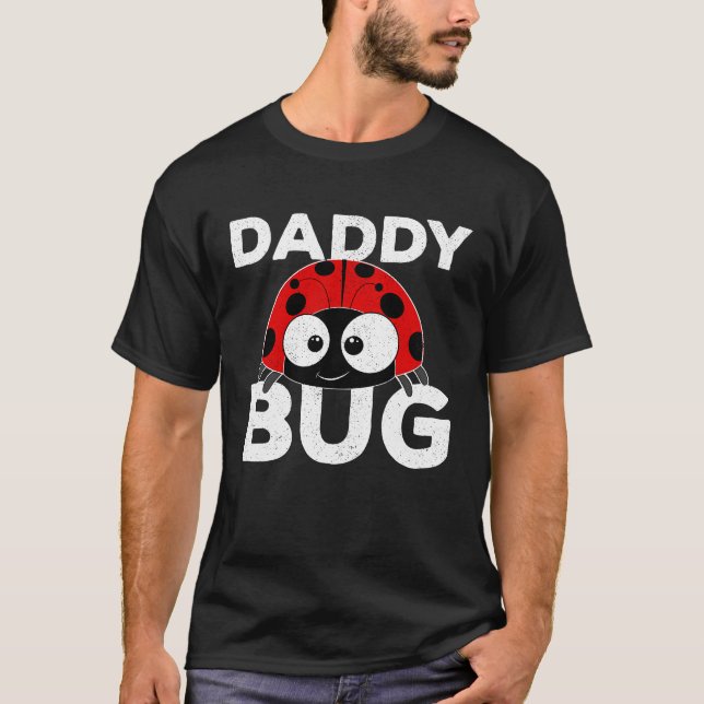 Daddy Bug  Ladybug  Cute Dad Fathers Day T-Shirt (Front)