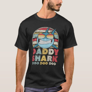 Daddy Shark Retro Father Day Family Matching Gift T-Shirt