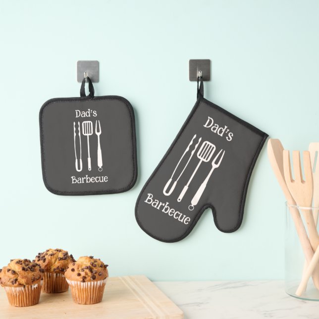 Dad's Barbecue Grilling Oven Mitt & Pot Holder Set (Insitu(Hanging))