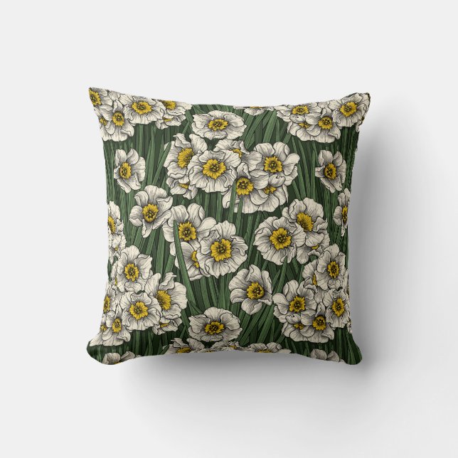 Daffodil garden throw pillow (Front)