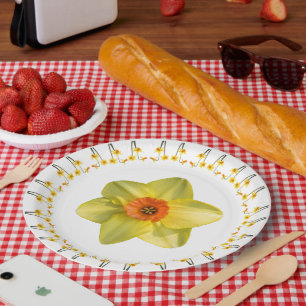 Daffodil madness. paper plate