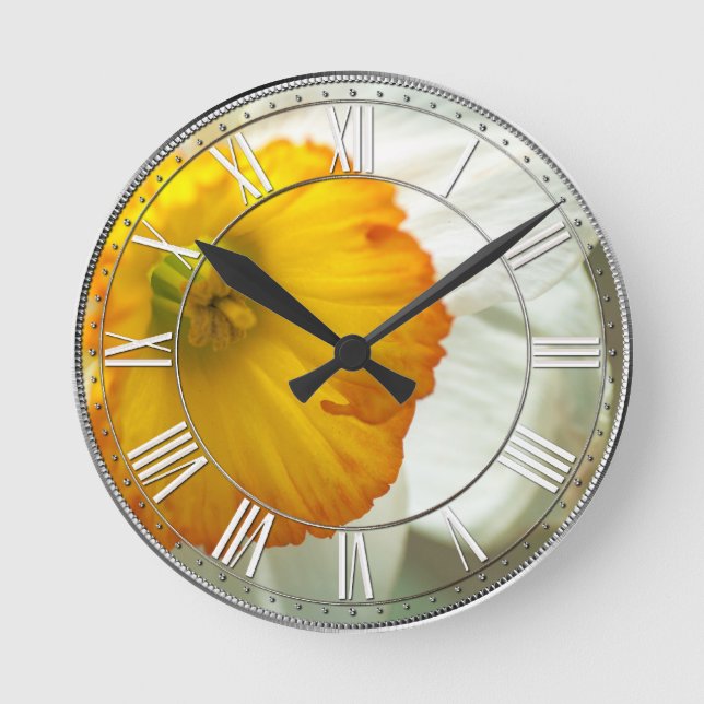 Daffodil Round Clock (Front)