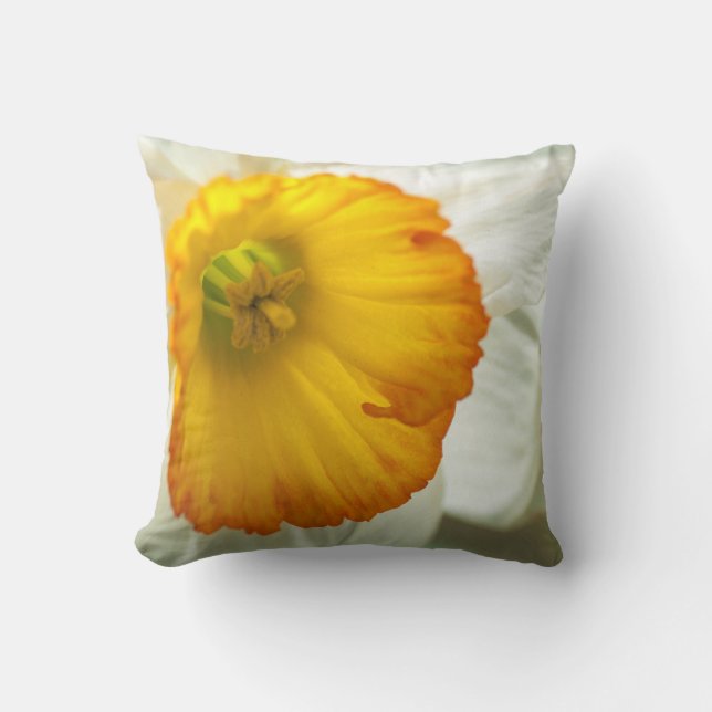 Daffodil Throw Pillow (Front)