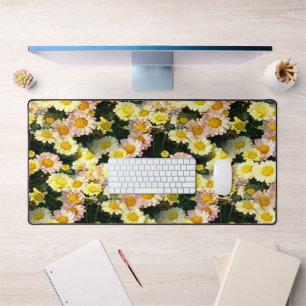 Daisies Galore...... Desk Mat