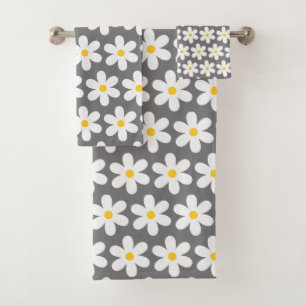 Daisies Retro Floral Pattern White Grey Bath Towel Set