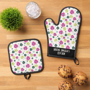 Daisies Whimsical Stylized Floral Flower Pattern Oven Mitt & Pot Holder Set