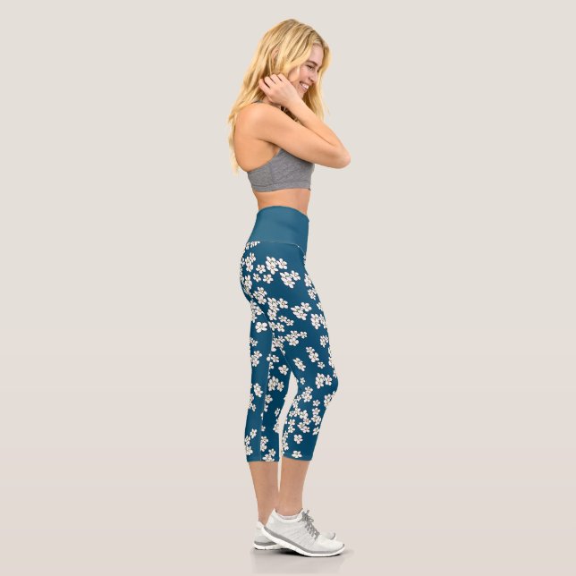 Daisies white happy floral pattern Capri Leggings (Right)