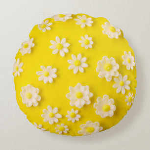 Daisies with a yellow background round pillow