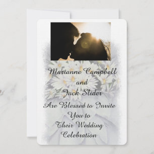 DAISY BOUQUET CUSTOMIZABLE WEDDING INVITATION