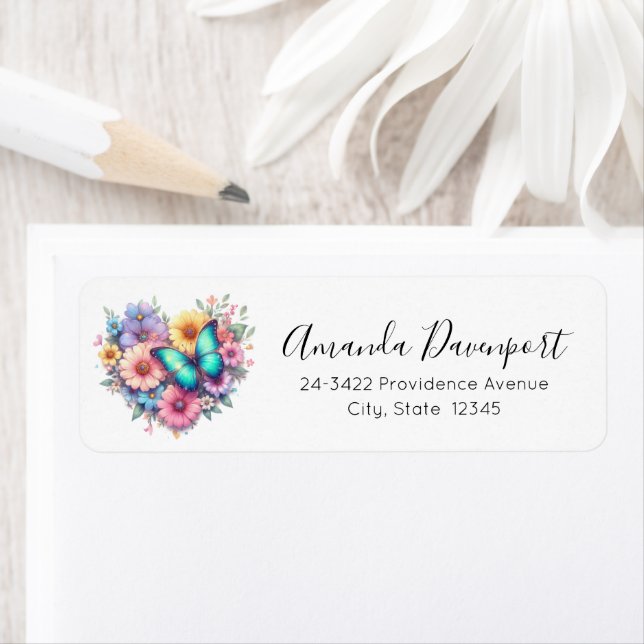 Daisy Flowers with a Beautiful Butterfly Address (En situation)