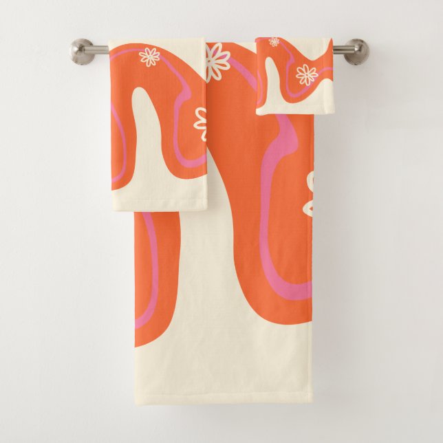 Daisy Groove - Pink, Orange and Cream Bath Towel Set (Insitu)