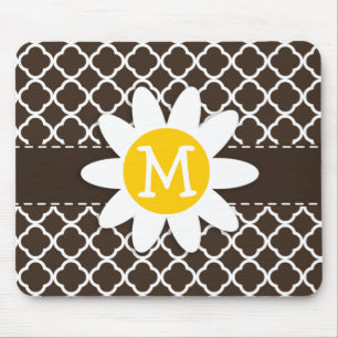 Daisy on Bistre Brown Quatrefoil Mouse Pad