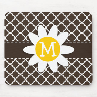 Daisy on Bistre Brown Quatrefoil Mouse Pad