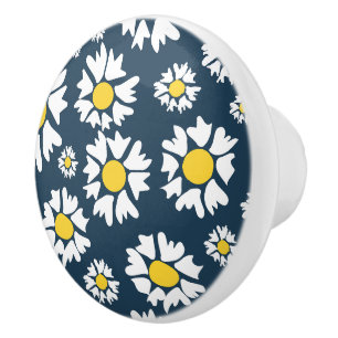 Daisy Pattern, Floral Pattern, White Daisies Ceramic Knob