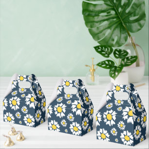 Daisy Pattern, Floral Pattern, White Daisies Favor Box