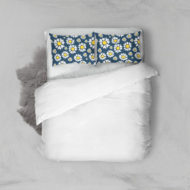 Daisy Pattern, Floral Pattern, White Daisies Pillowcase (Creator Uploaded)