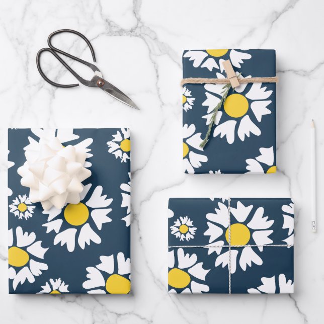 Daisy Pattern, Floral Pattern, White Daisies Wrapping Paper Sheet (Front)