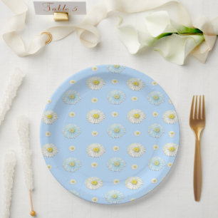 Daisy Pattern on light blue background Paper Plate