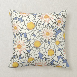 Daisy Pattern Throw Pillow