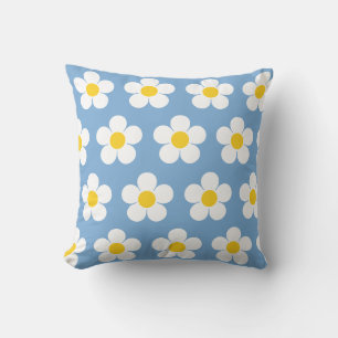 Daisy Print Throw Pillow