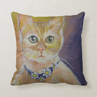 Daisy Throw Pillow