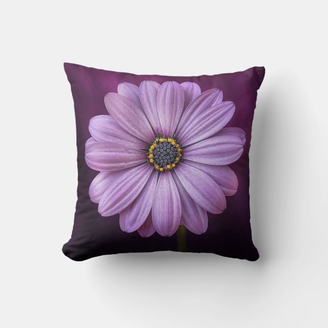 Daisy Throw Pillow (Front)