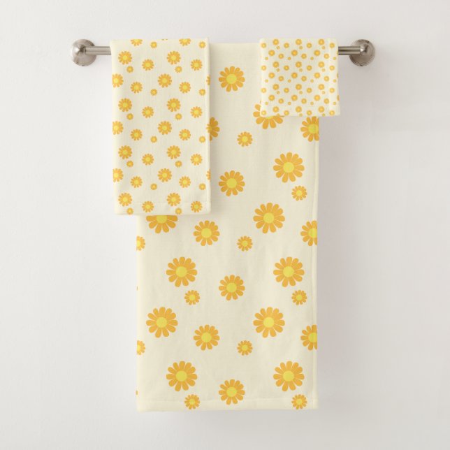 Daisy Yellow Bath Towel Set (Insitu)