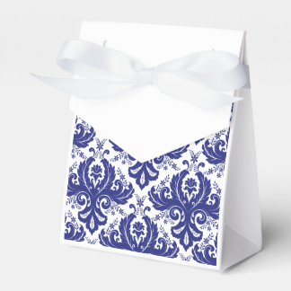 Damask pattern favor box
