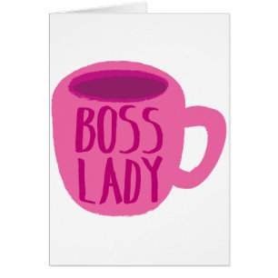 Dame de PATRON avec une tasse de café rose