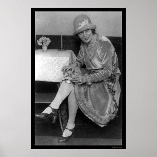 Dancer and Her Garter Flask 1926 Poster (Front)