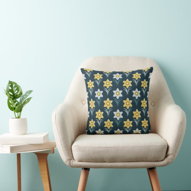 Dancing daffodil  throw pillow (Chair)