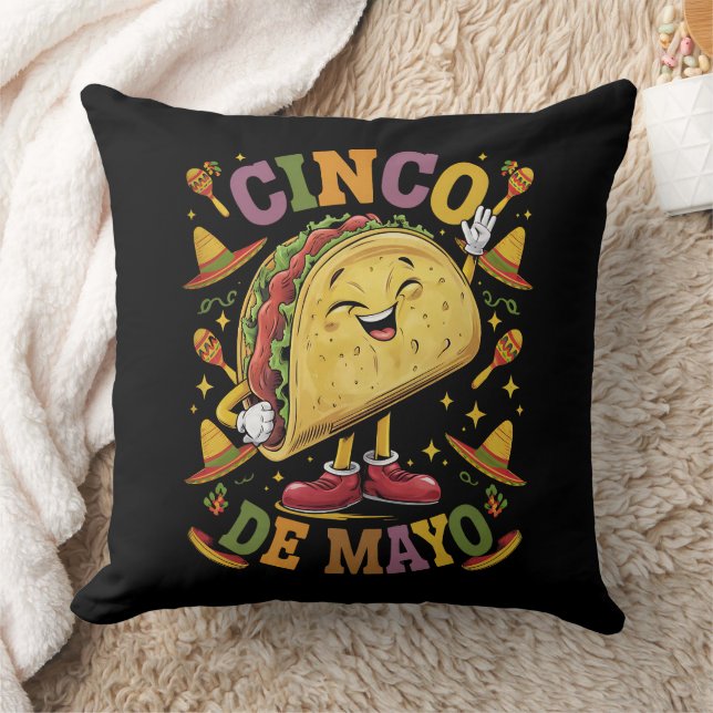 Dancing Taco Funny Cinco De Mayo Fiesta Party Throw Pillow (Blanket)